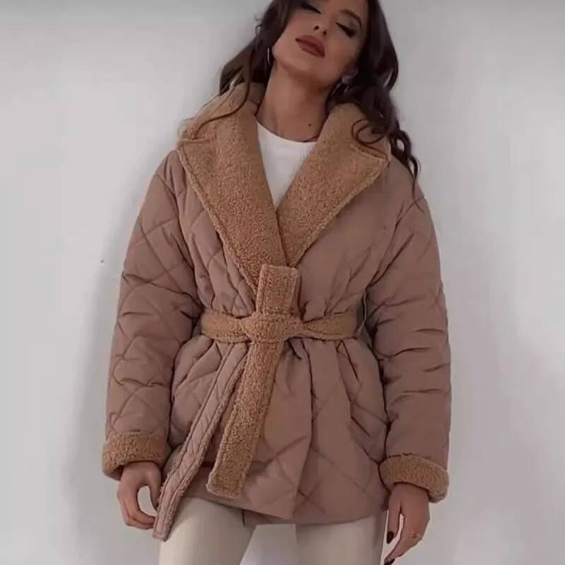 Elegant Quilted With Faux Fur  – Street Fashion England Bewertung und Preis