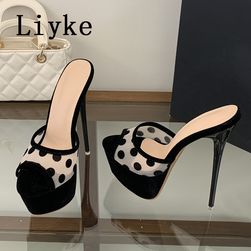 Liyke Fashion Show Super High  – Street Fashion Show Bewertung und Preis