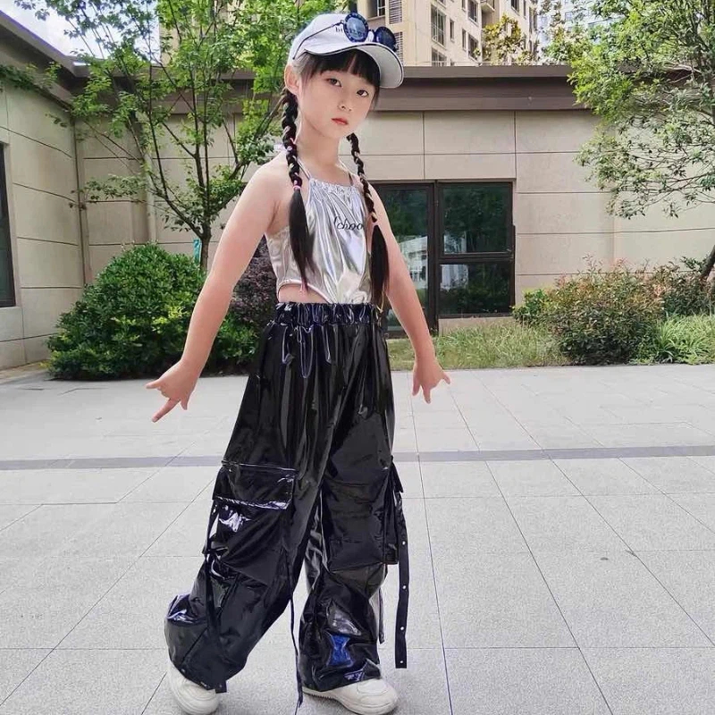 New Children Stage Performance – Street Fashion Show Bewertung und Preis