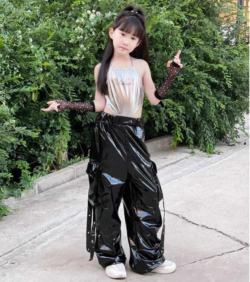 New Children Stage Performance – Street Fashion Show Bewertung und Preis